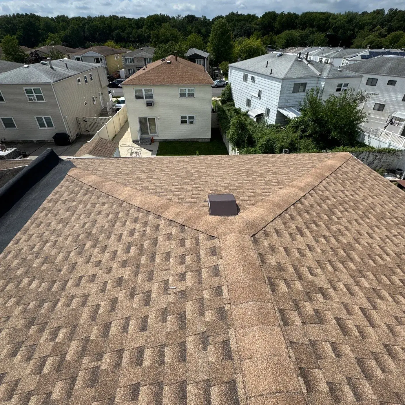 After: Roof replacement in Willowbrook