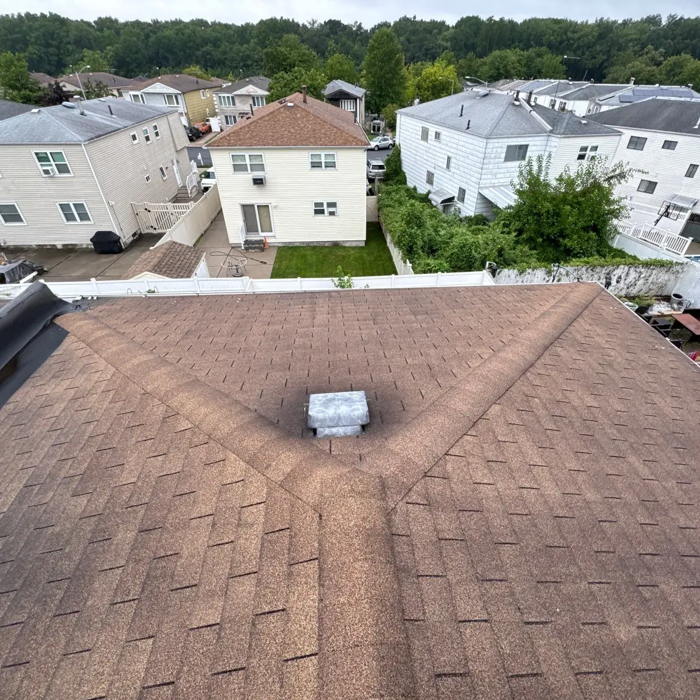 Before: Roof replacement in Willowbrook