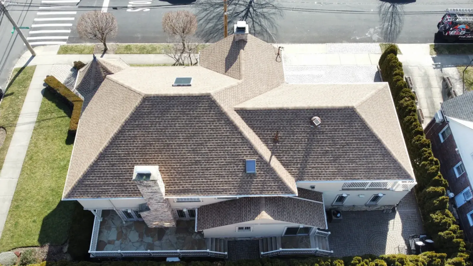 New GAF shingle roof on a Willowbrook home